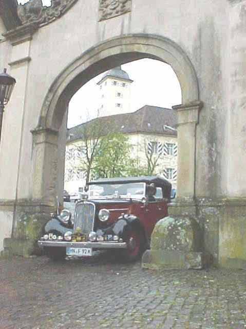 Hotel Zum Lamm Gundelsheim  Екстериор снимка