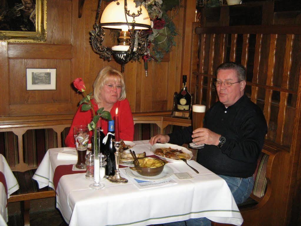 Hotel Zum Lamm Gundelsheim  Екстериор снимка